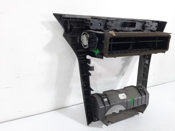 фото thumb №10, Opel astra h gtc 05r рамка средняя решётка переключатели 13100118 331985437