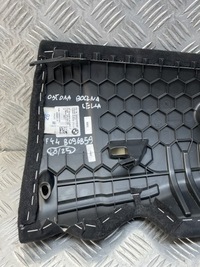 фото thumb №7, Bmw f44 обшивка захист корпус оббивка стійка ліва 8096859