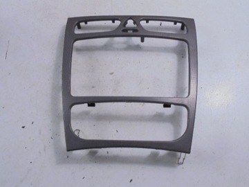 фото thumb №1, Mercedes c w203 консоль рамка радио 00-04 4d a2036809039