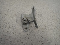 фото thumb №8, Mitsubishi colt 04- петля дверь передний левый нижний ограничитель