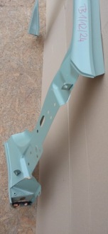 Tesla model 3 iii 17- обшивка bok блок двигателя правый перед подкрылок 1073674-sc-b с Разборки, фото thumb