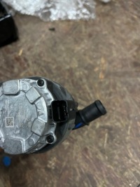 фото thumb №3, Насос wody помпа renault trafic iii x82 2.0dci