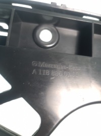 Купити Напрямна кронштейн бампера лівий задній mercedes cla 118, фото thumb