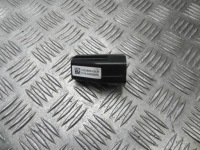 Купити Реле tesla model s 2015 102285600b, фото thumb