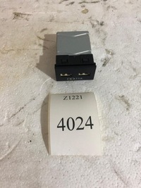 фото thumb №1, Разъём разъём usb rav4 19- 85532-42020