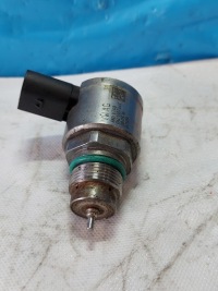 фото thumb №10, Клапан накладки уприскування vw audi golf 7 2.0 tdi 4l130764c