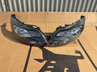 фото thumb №1, Ford focus mk3 2010 - лампа передняя левая + правая фары комплект