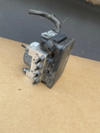 фото thumb №1, Jeep wrangler jl 2018+ насос блок управления abs 68249623ai