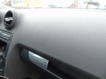 фото thumb №4, Audi a3 8p панель раздаточная капот подушки