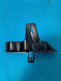 фото thumb №1, Land rover range rover velar кронштейн бампера передній j8a216f072ab