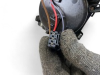 Audi q8 крепеж на кружка w desce приборной панели 4m8862533a Оригинал, фото thumb