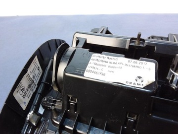 фото thumb №4, Mercedes a w176 рестайлінг тунель середній бардачок