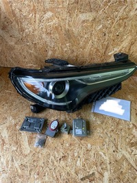 фото thumb №16, Лампа права bi- ксенон alfa romeo stelvio usa!