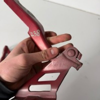 фото thumb №12, Петли капота комплект левое правое mazda 3 iii bm oem номер оригинал