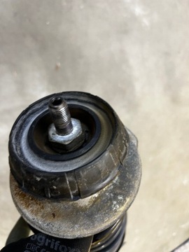 фото thumb №9, Ножка амортизатор поворотный кулак перед правый dacia duster ii 2wd рестайлинг 1.0 tce