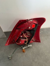 фото thumb №7, Лампа левый зад toyota yaris 2011