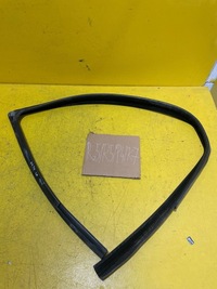 фото thumb №7, Fiat punto evo 2010 прокладка стекло дверь левый перед