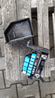 фото thumb №8, Soul i 1.6 crdi коробка предохранителей 91950-2k340