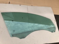 фото thumb №1, Скло права бічна двері volvo s40 v50 2004-2006