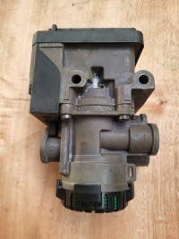 фото thumb №2, Клапан модулятор ebs europa scania r 1879275