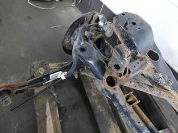 фото thumb №12, Ford c-max i 1.6 tdci балка зад підрамник ступиця диск амортизатор важіль kpl