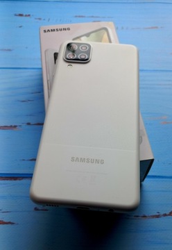 Смартфон Samsung Galaxy A12 4 ГБ/64 ГБ 4G (LTE), белый как НОВЫЙ