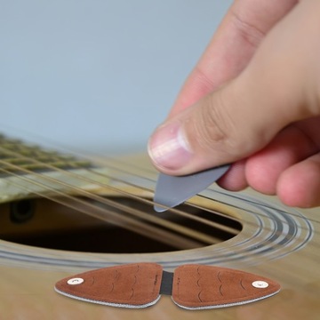 GUITAR PICK CASE Кейс для транспортировки медиаторов