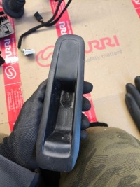 фото thumb №1, Peugeot 308 peugeot ручка кронштейн двері задня правий 96776767 1336257x ?