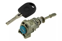 фото thumb №1, Vw touran 2003-2015 вкладка замка дверь перед l