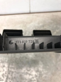 фото thumb №7, Решётки обдув средний vw touran 1t1819728b