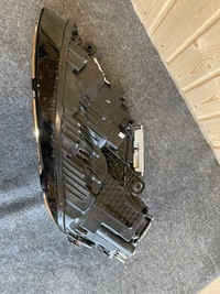 фото thumb №11, Лампа права vw touareg 761 комплектна