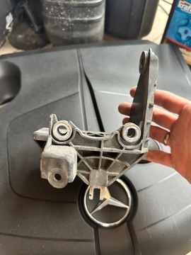 фото thumb №6, Mercedes b класс w246 держатель кронштейн насоса abs крепление основание пластик