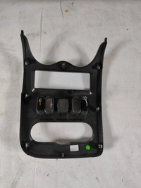 фото thumb №6, Dacia sandero i 08- панель dekor середній панелі розподільчої кнопки скло