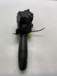 фото thumb №1, Переключатель рулевой/подрулевой 36998a renault