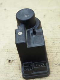 фото thumb №11, Помпа центрального замка mercedes w202 2028001448