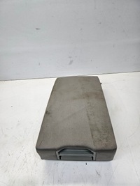 фото thumb №5, Подлокотник сиденья зад audi a6 c6 велюр светлый