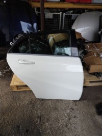 фото thumb №1, Двері праве задні mercedes a w176