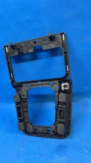 фото thumb №8, Vw passat b8 вариант 19 r 1.6tdi 88kw корпус туннеля среднего 3g1864263