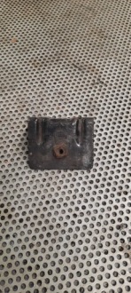 фото thumb №2, Кронштейн крыла 035803 renault trafic