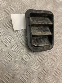 фото thumb №6, Hyundai kona i 2020 решётка вентиляционная pod бампером задним