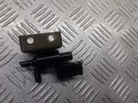 фото thumb №1, Клапан вакуумa mazda premacy 2.0 k5t49091