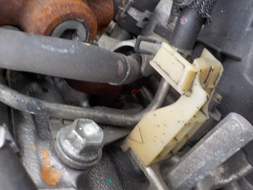 фото thumb №13, Toyota corolla verso 09r 2.0 d4d 5 форсунка двигун 1ad kpl