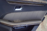 фото thumb №10, Дверна карта (обшивка) права зад mercedes e w212
