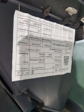 фото thumb №6, Бардачок консолі vw touareg iii 761857097d