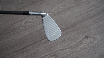 Модель Wilson Staff Utility Golf Iron Hybrid 18 ST