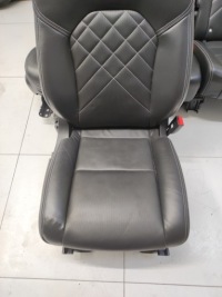 фото thumb №7, Салон сидіння заднє сидіння обшивки оббивка eu vinfast vf9