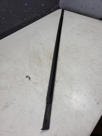 Купить Молдинг уплотнитель стекло дверь левый задний citroen c4 picasso 2 9677094780, фото thumb