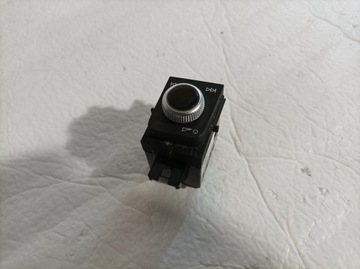 фото thumb №1, Audi q5 ii регулятор громкости 80b919616