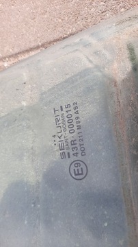 фото thumb №2, Стекло дверь правый перед citroen berlingo 1.9d 04r