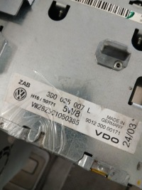 Купить Радио заводской vw phaeton 3d0035007l радиопроигрыватель, фото thumb